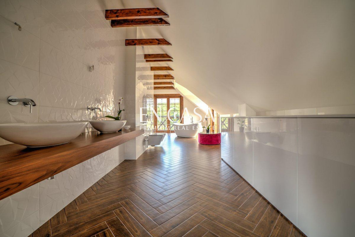 House Sale Harsz 6